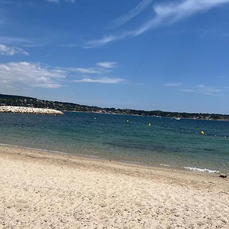 A Pied Du Port De Bandol Et De Sa Plage Luaran gambar